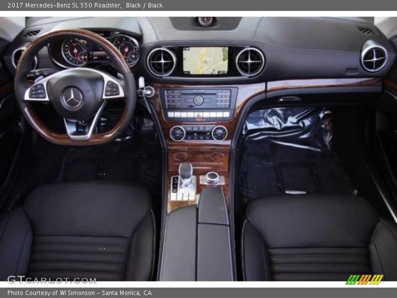 Dashboard of 2017 SL 550 Roadster