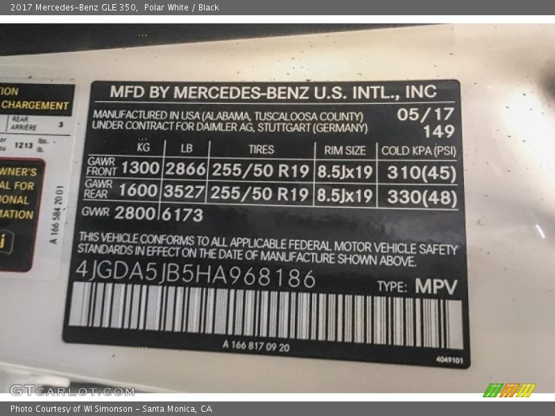 Polar White / Black 2017 Mercedes-Benz GLE 350