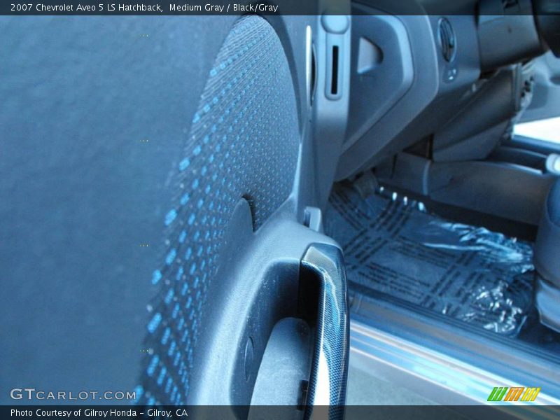 Medium Gray / Black/Gray 2007 Chevrolet Aveo 5 LS Hatchback