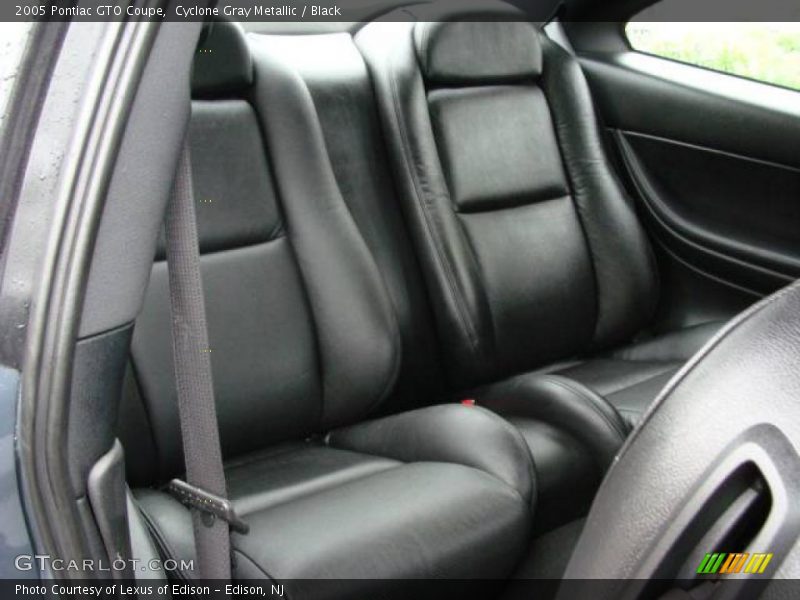 Cyclone Gray Metallic / Black 2005 Pontiac GTO Coupe