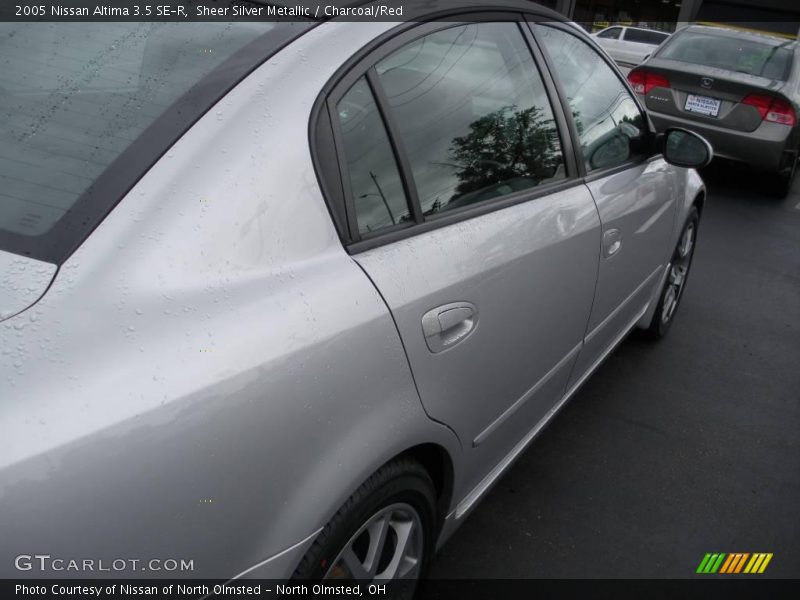 Sheer Silver Metallic / Charcoal/Red 2005 Nissan Altima 3.5 SE-R