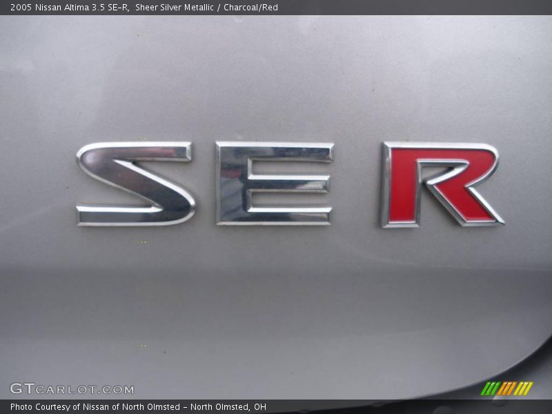 Sheer Silver Metallic / Charcoal/Red 2005 Nissan Altima 3.5 SE-R