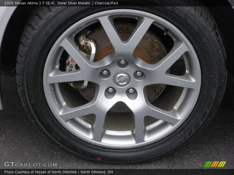 Sheer Silver Metallic / Charcoal/Red 2005 Nissan Altima 3.5 SE-R