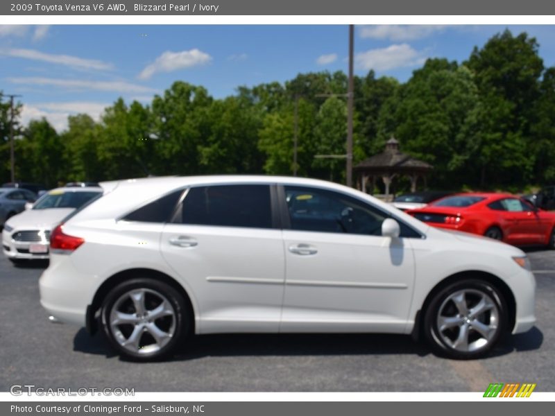 Blizzard Pearl / Ivory 2009 Toyota Venza V6 AWD