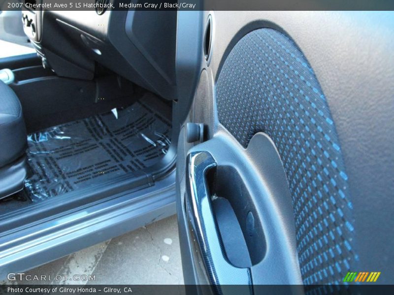 Medium Gray / Black/Gray 2007 Chevrolet Aveo 5 LS Hatchback