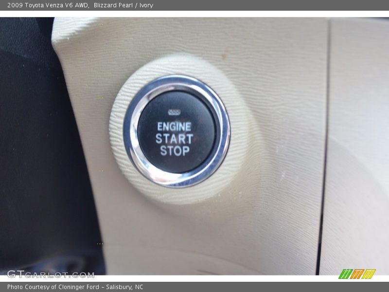 Blizzard Pearl / Ivory 2009 Toyota Venza V6 AWD