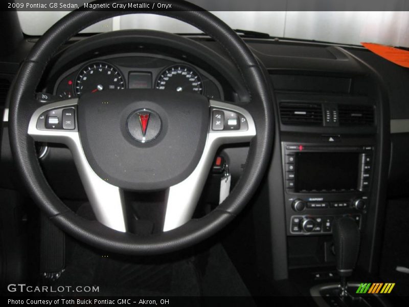 Magnetic Gray Metallic / Onyx 2009 Pontiac G8 Sedan