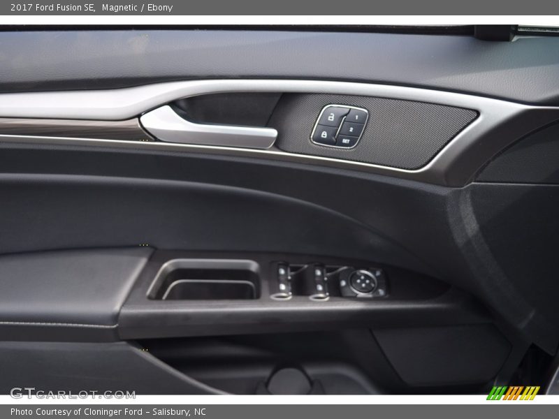 Magnetic / Ebony 2017 Ford Fusion SE
