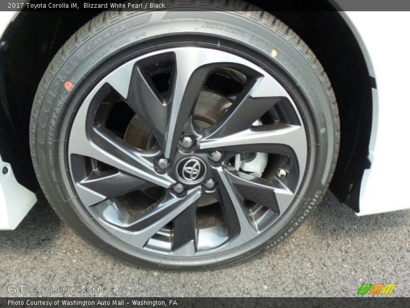 Blizzard White Pearl / Black 2017 Toyota Corolla iM