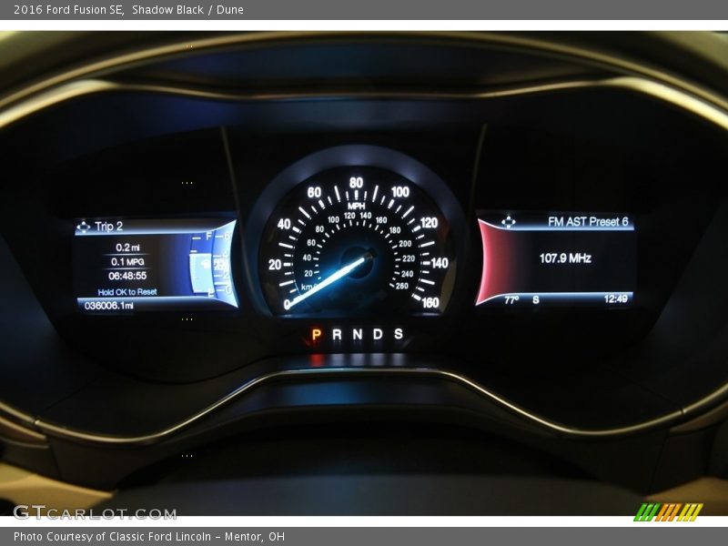 Shadow Black / Dune 2016 Ford Fusion SE