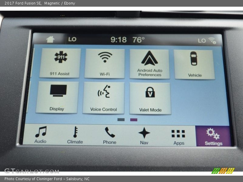 Magnetic / Ebony 2017 Ford Fusion SE