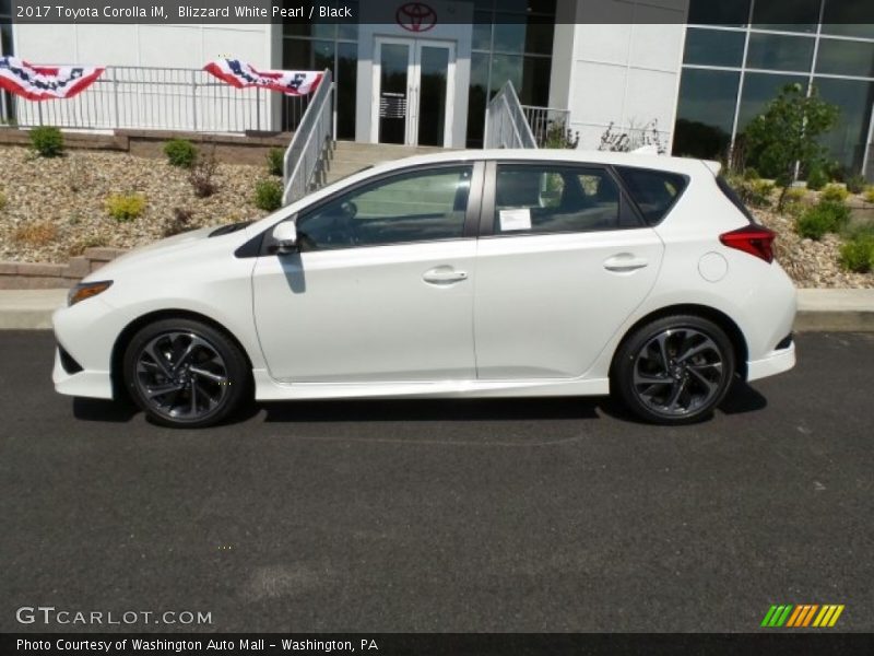 Blizzard White Pearl / Black 2017 Toyota Corolla iM