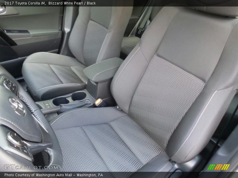 Blizzard White Pearl / Black 2017 Toyota Corolla iM