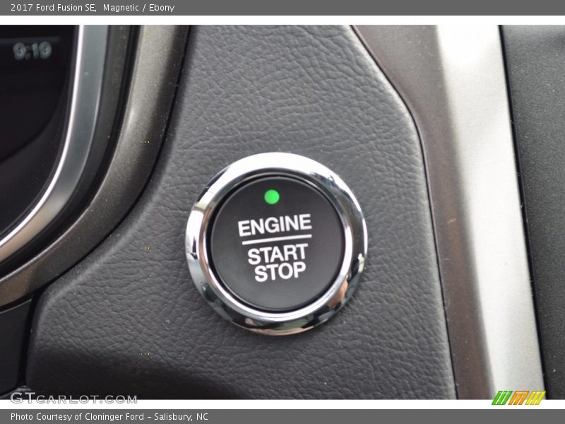 Magnetic / Ebony 2017 Ford Fusion SE