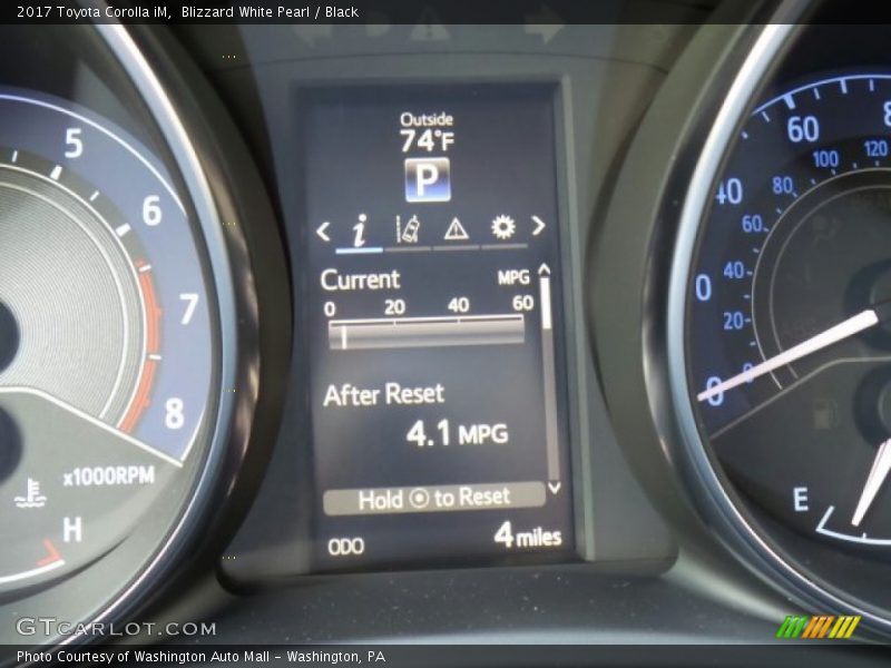 Blizzard White Pearl / Black 2017 Toyota Corolla iM