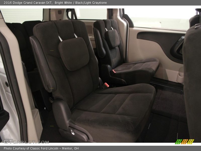 Bright White / Black/Light Graystone 2016 Dodge Grand Caravan SXT