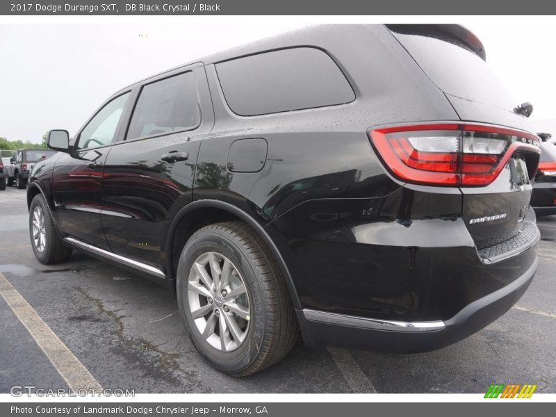 DB Black Crystal / Black 2017 Dodge Durango SXT