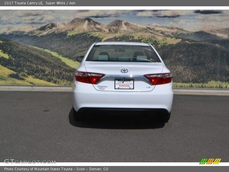 Super White / Ash 2017 Toyota Camry LE