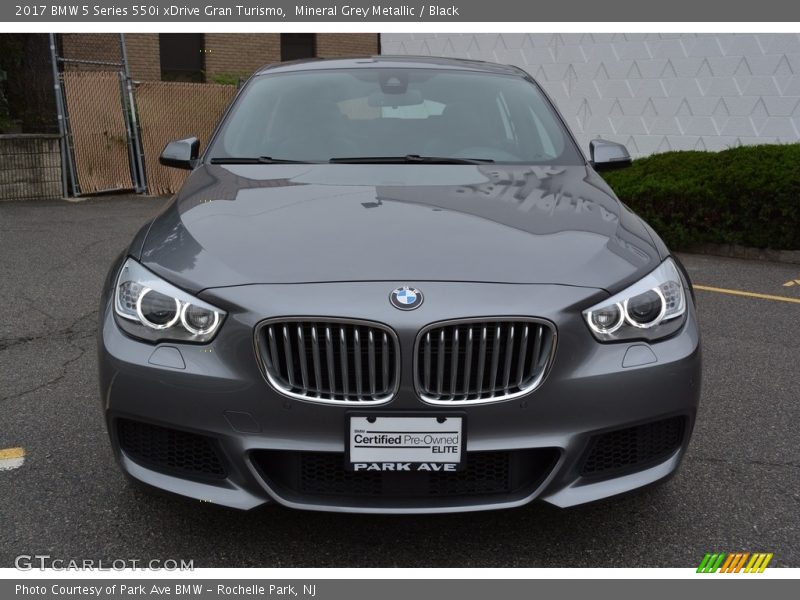 Mineral Grey Metallic / Black 2017 BMW 5 Series 550i xDrive Gran Turismo