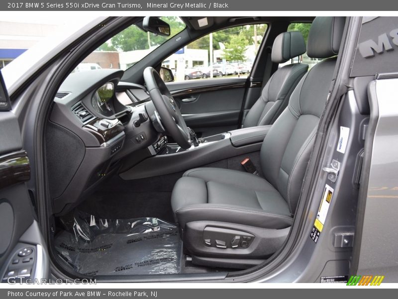 Front Seat of 2017 5 Series 550i xDrive Gran Turismo