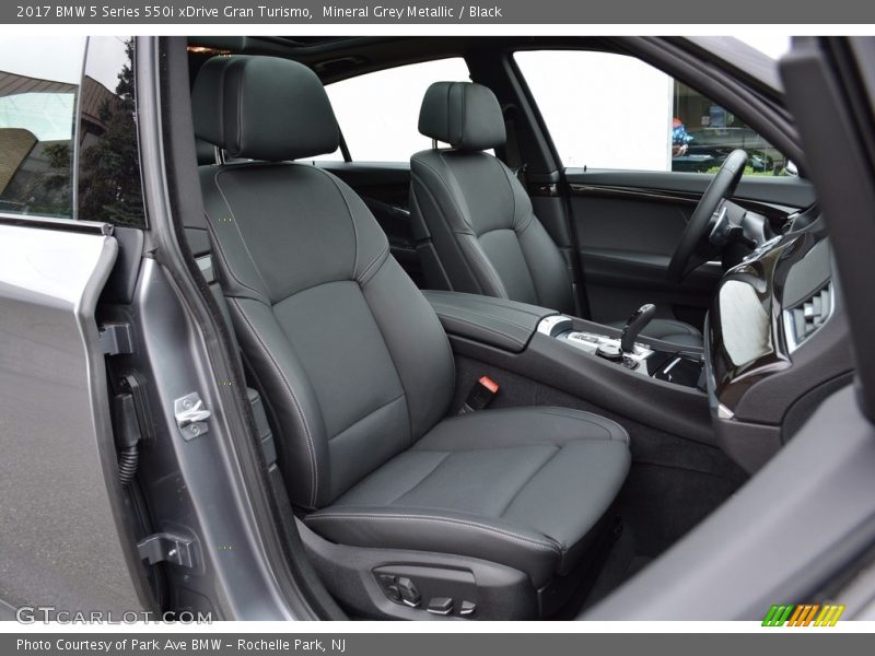 Front Seat of 2017 5 Series 550i xDrive Gran Turismo