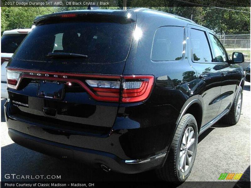 DB Black Crystal / Black 2017 Dodge Durango SXT AWD