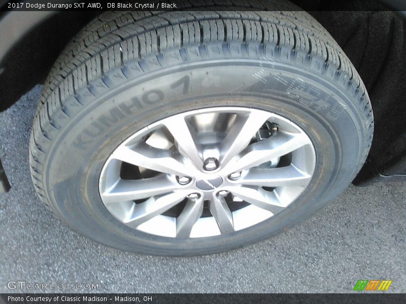 DB Black Crystal / Black 2017 Dodge Durango SXT AWD