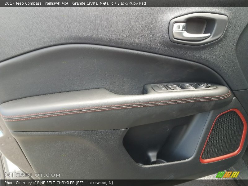 Granite Crystal Metallic / Black/Ruby Red 2017 Jeep Compass Trailhawk 4x4