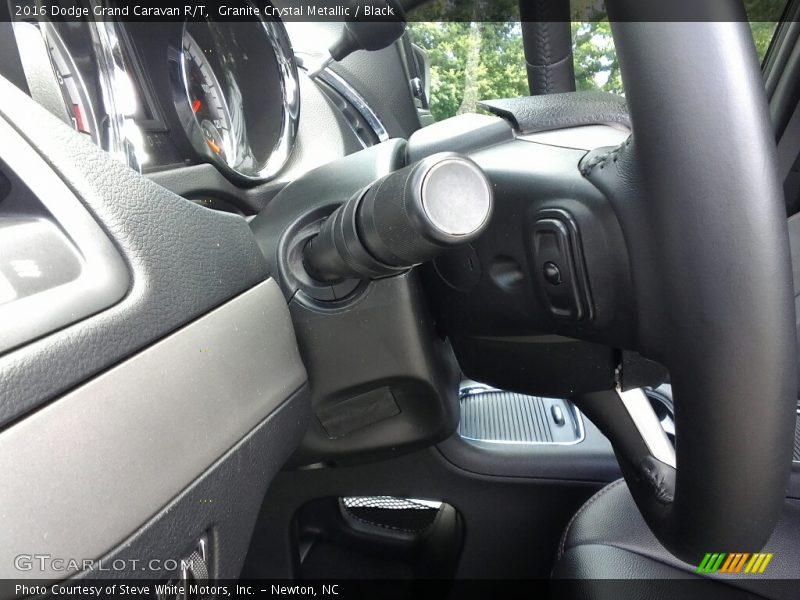 Granite Crystal Metallic / Black 2016 Dodge Grand Caravan R/T