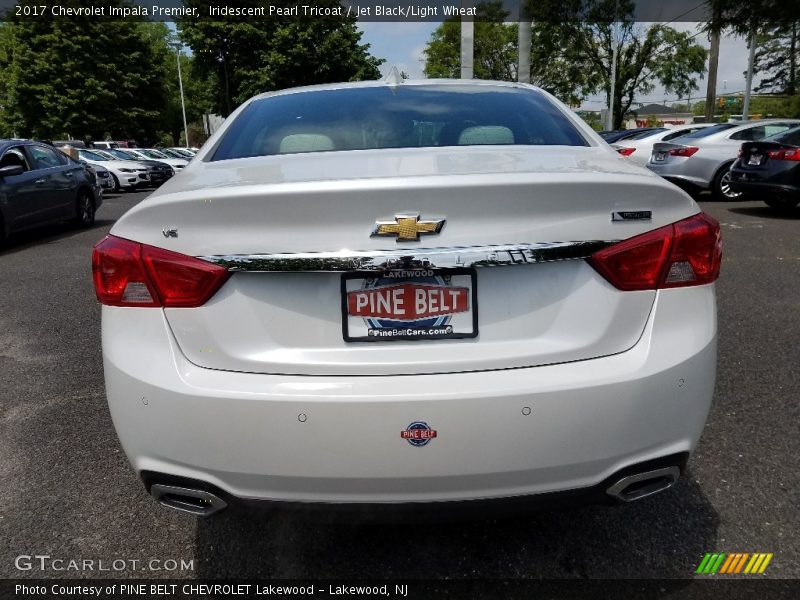 Iridescent Pearl Tricoat / Jet Black/Light Wheat 2017 Chevrolet Impala Premier