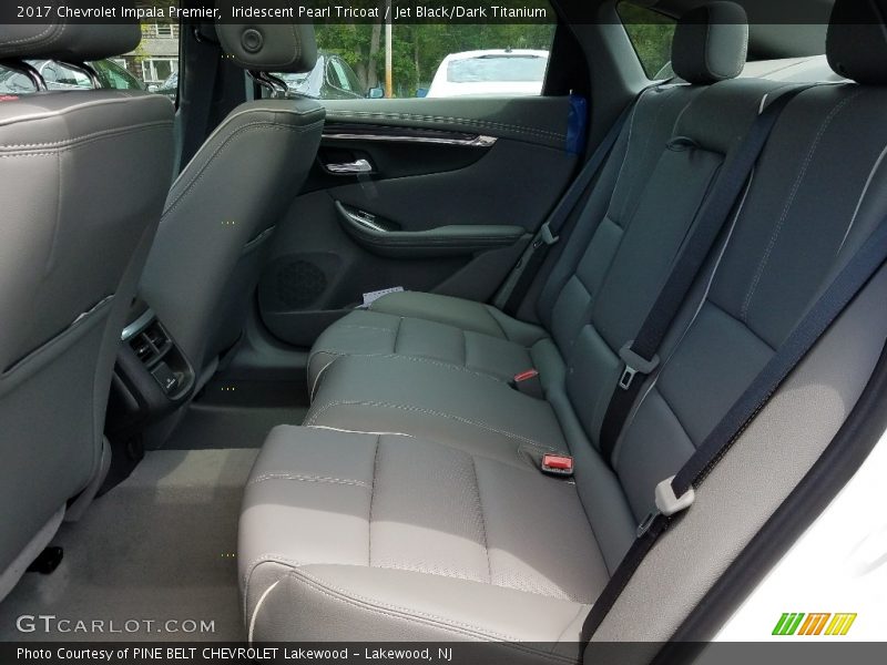 Iridescent Pearl Tricoat / Jet Black/Dark Titanium 2017 Chevrolet Impala Premier
