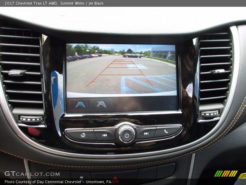 Summit White / Jet Black 2017 Chevrolet Trax LT AWD