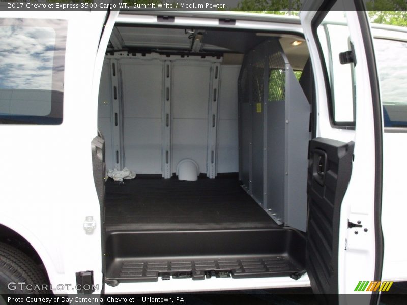 Summit White / Medium Pewter 2017 Chevrolet Express 3500 Cargo WT