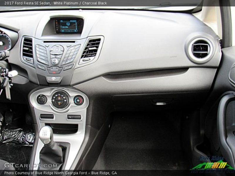 White Platinum / Charcoal Black 2017 Ford Fiesta SE Sedan