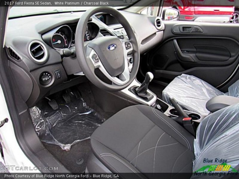 White Platinum / Charcoal Black 2017 Ford Fiesta SE Sedan