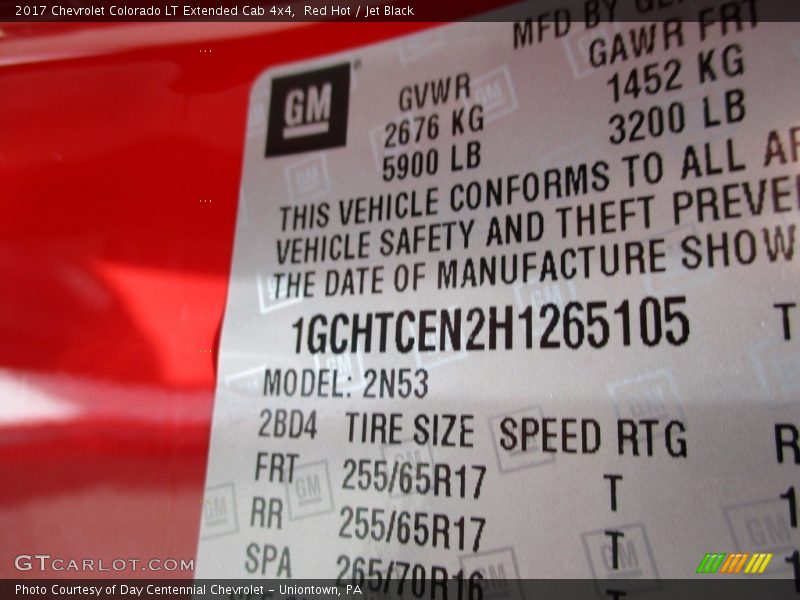 Red Hot / Jet Black 2017 Chevrolet Colorado LT Extended Cab 4x4