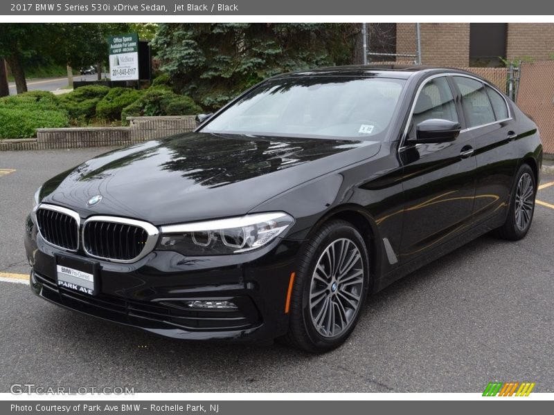 Jet Black / Black 2017 BMW 5 Series 530i xDrive Sedan