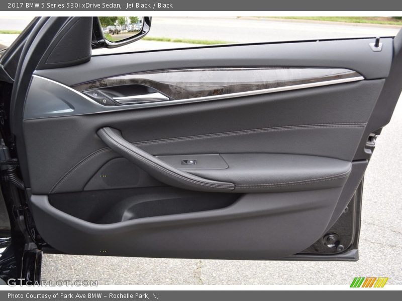 Door Panel of 2017 5 Series 530i xDrive Sedan