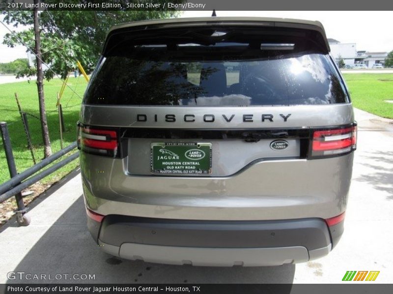 Silicon Silver / Ebony/Ebony 2017 Land Rover Discovery First Edition