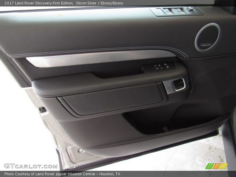 Silicon Silver / Ebony/Ebony 2017 Land Rover Discovery First Edition