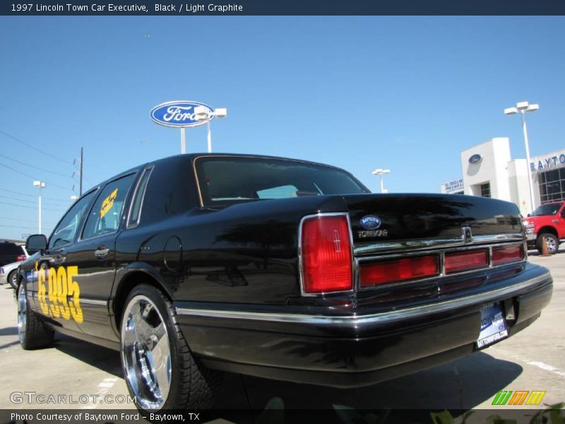 Black / Light Graphite 1997 Lincoln Town Car Executive