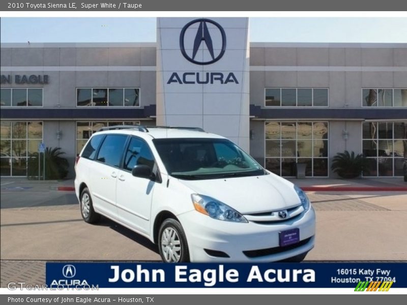 Super White / Taupe 2010 Toyota Sienna LE