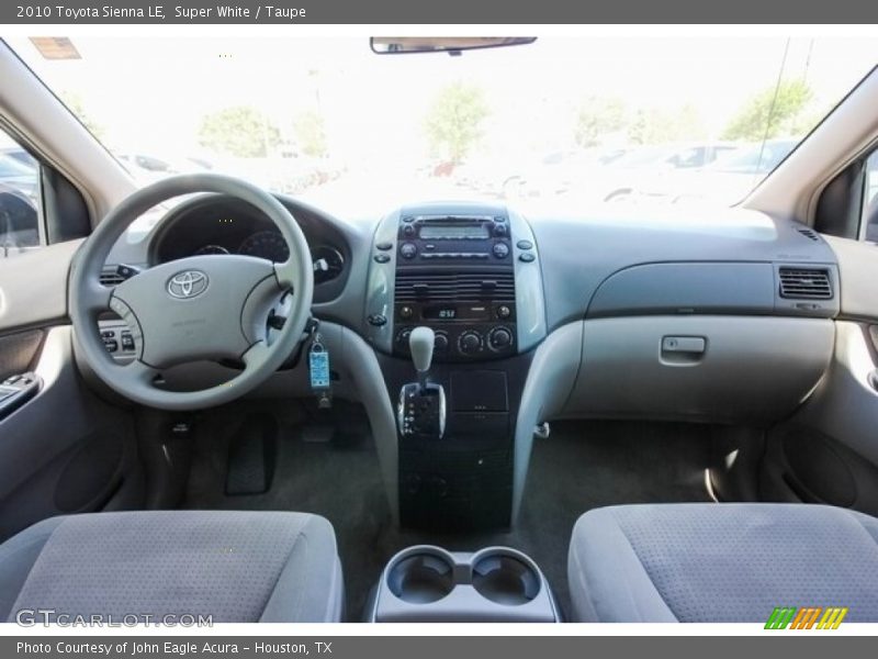 Super White / Taupe 2010 Toyota Sienna LE