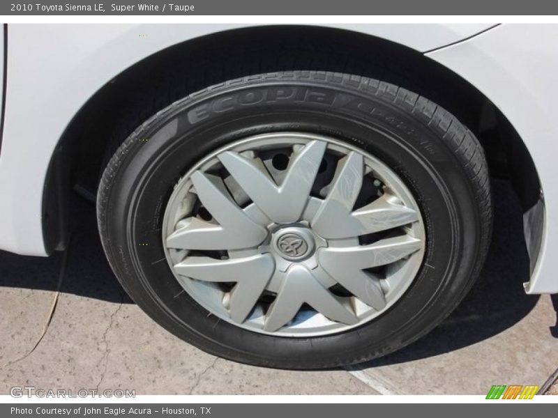 Super White / Taupe 2010 Toyota Sienna LE