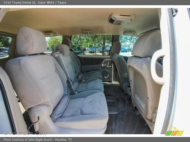 Super White / Taupe 2010 Toyota Sienna LE