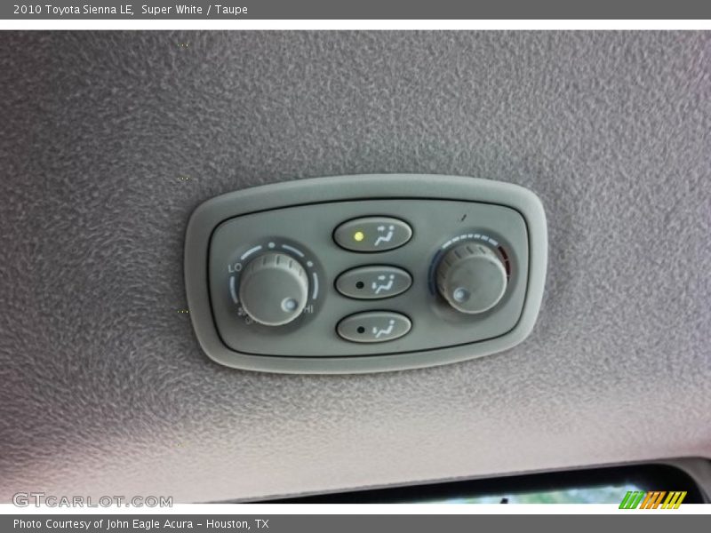 Super White / Taupe 2010 Toyota Sienna LE
