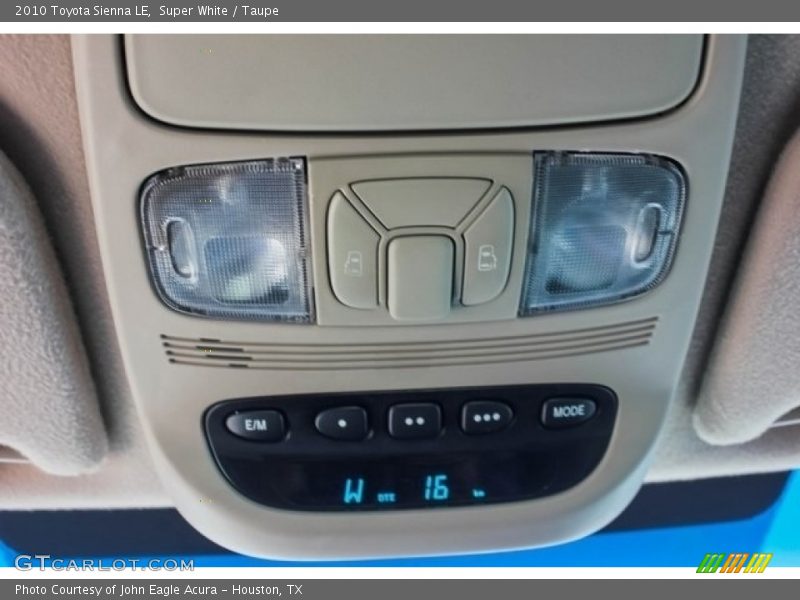 Super White / Taupe 2010 Toyota Sienna LE