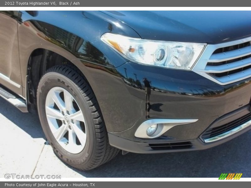 Black / Ash 2012 Toyota Highlander V6