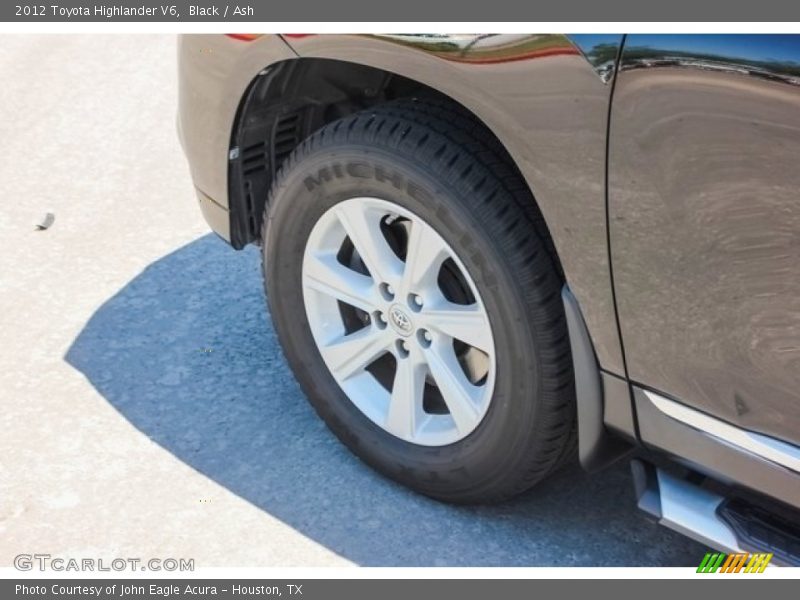Black / Ash 2012 Toyota Highlander V6