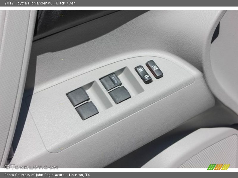 Black / Ash 2012 Toyota Highlander V6